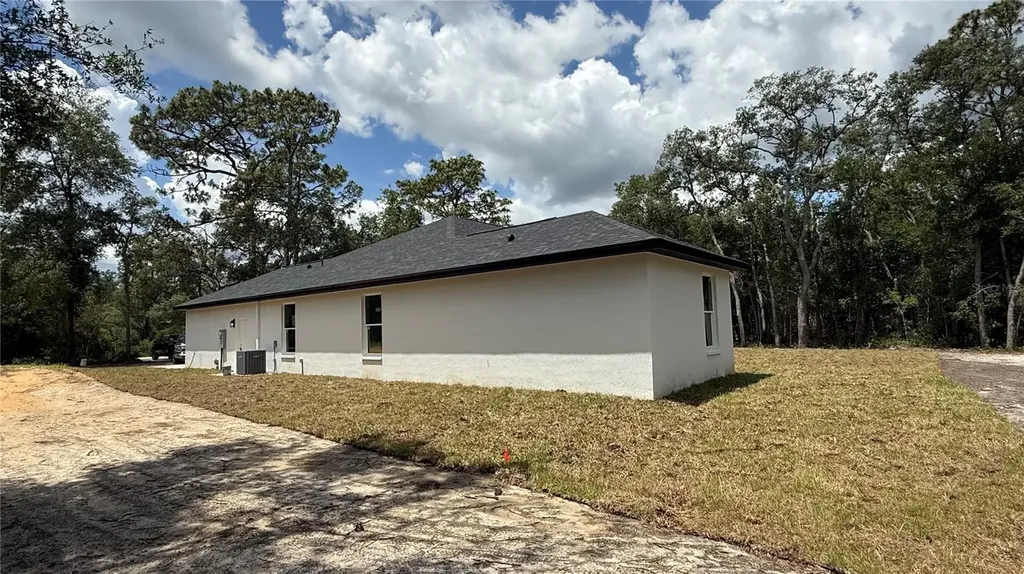 35031 Primrose Lane Webster FL 33597