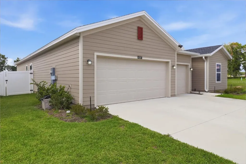 4587 SW 83rd Loop Ocala FL 34476