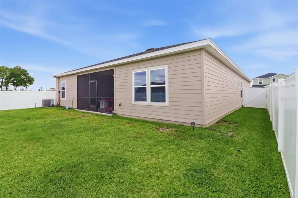 4587 SW 83rd Loop Ocala FL 34476
