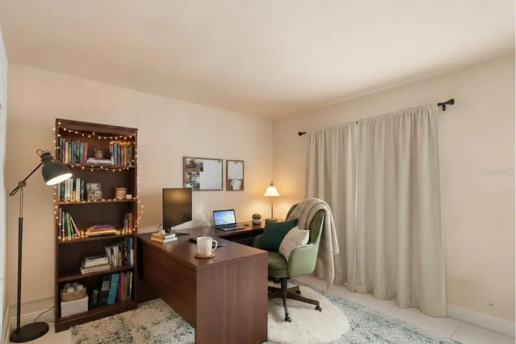 1829 5th Miami FL 33125