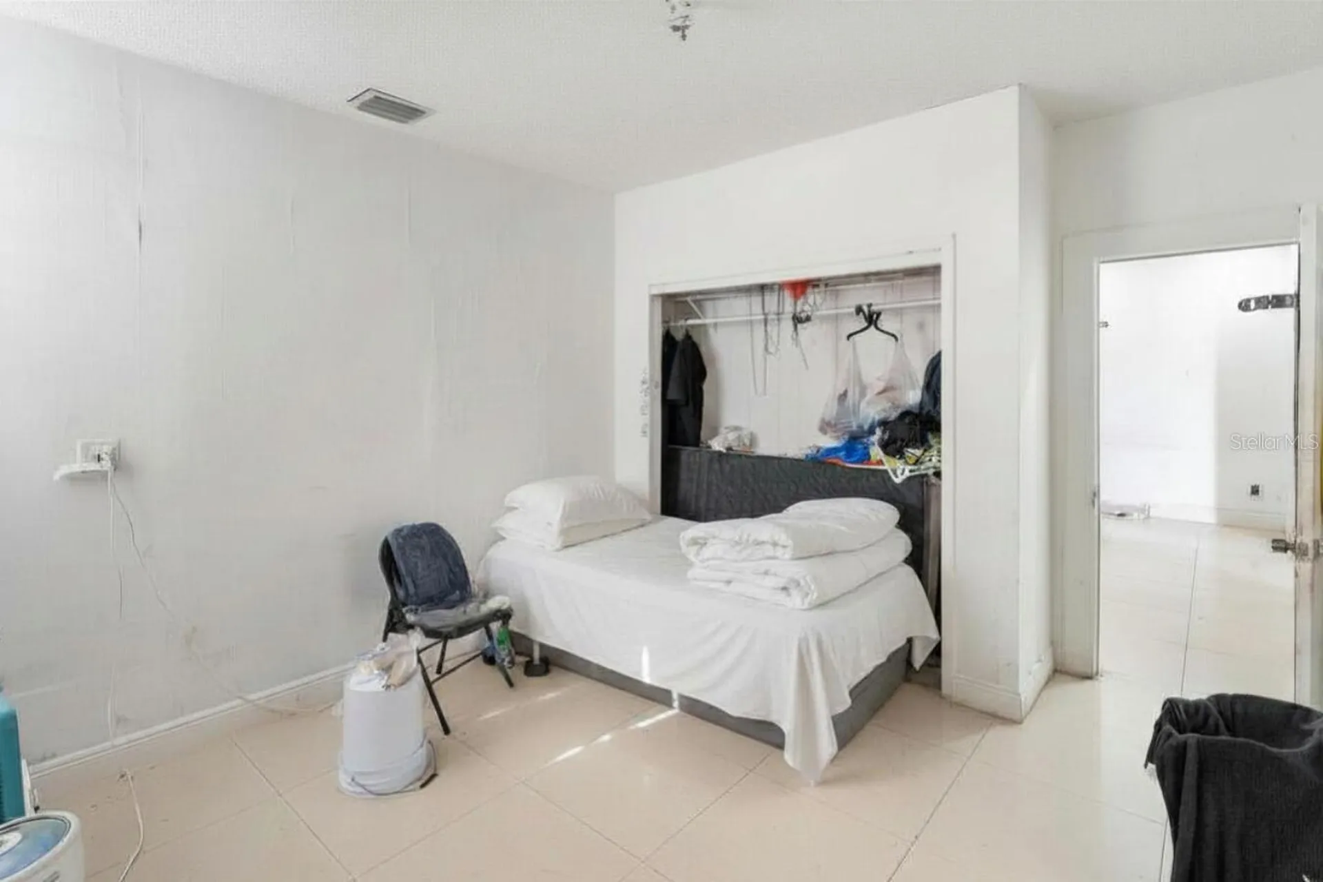 1829 5th Miami FL 33125