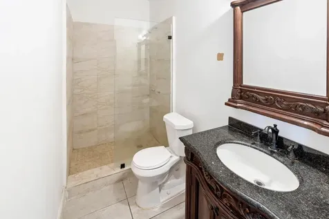 1829 5th Miami FL 33125