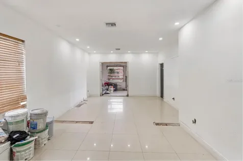 1829 5th Miami FL 33125