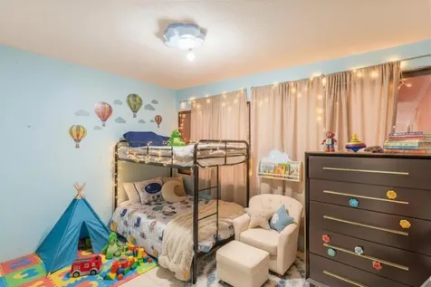 1829 5th Miami FL 33125