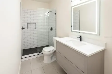 1829 5th Miami FL 33125