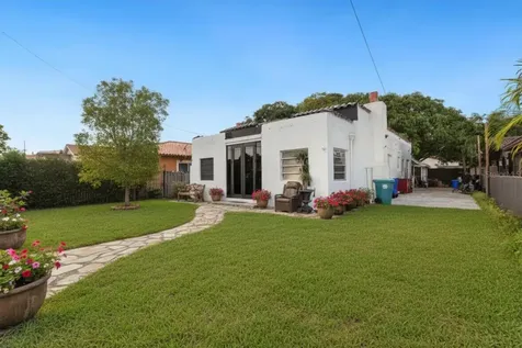 1829 5th Miami FL 33125