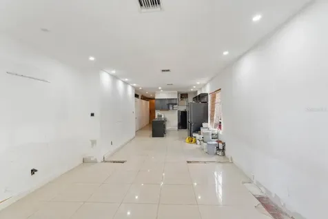 1829 5th Miami FL 33125