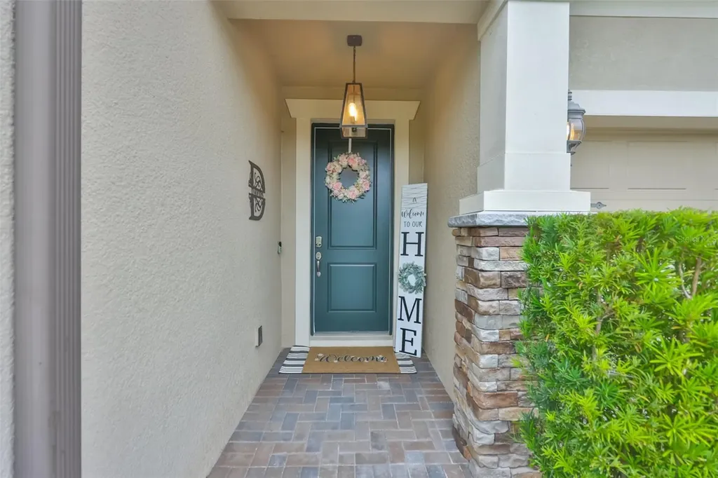 18824 Alder Glen Drive Lutz FL 33558
