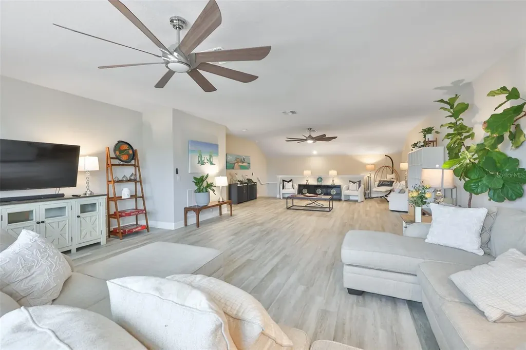 18824 Alder Glen Drive Lutz FL 33558