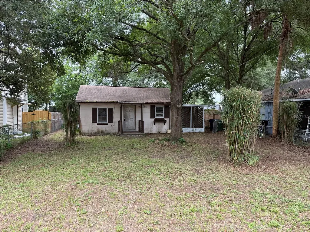 8713 N 39th Street Tampa FL 33604