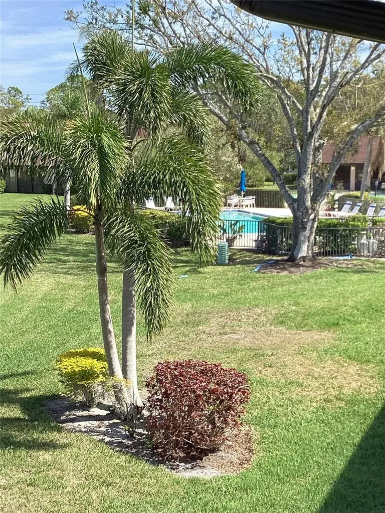 6211 Timber Lake Drive Sarasota FL 34243