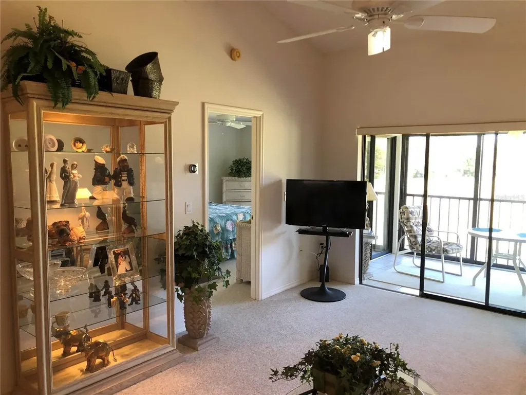 6211 Timber Lake Drive Sarasota FL 34243