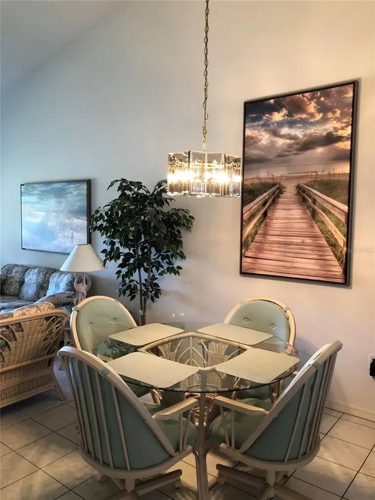 6211 Timber Lake Drive Sarasota FL 34243