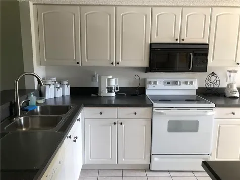 6211 Timber Lake Drive Sarasota FL 34243