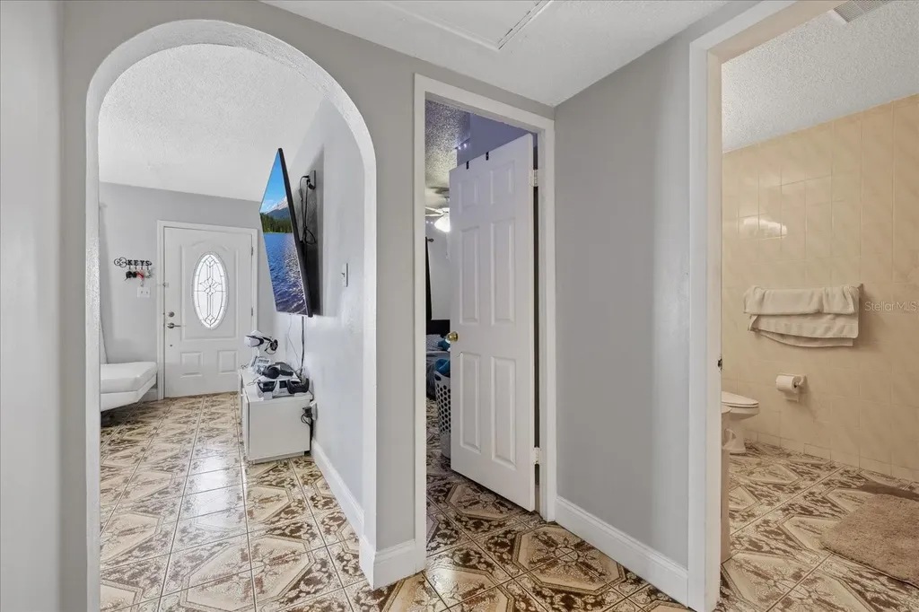 3322 W Kathleen Street Tampa FL 33607