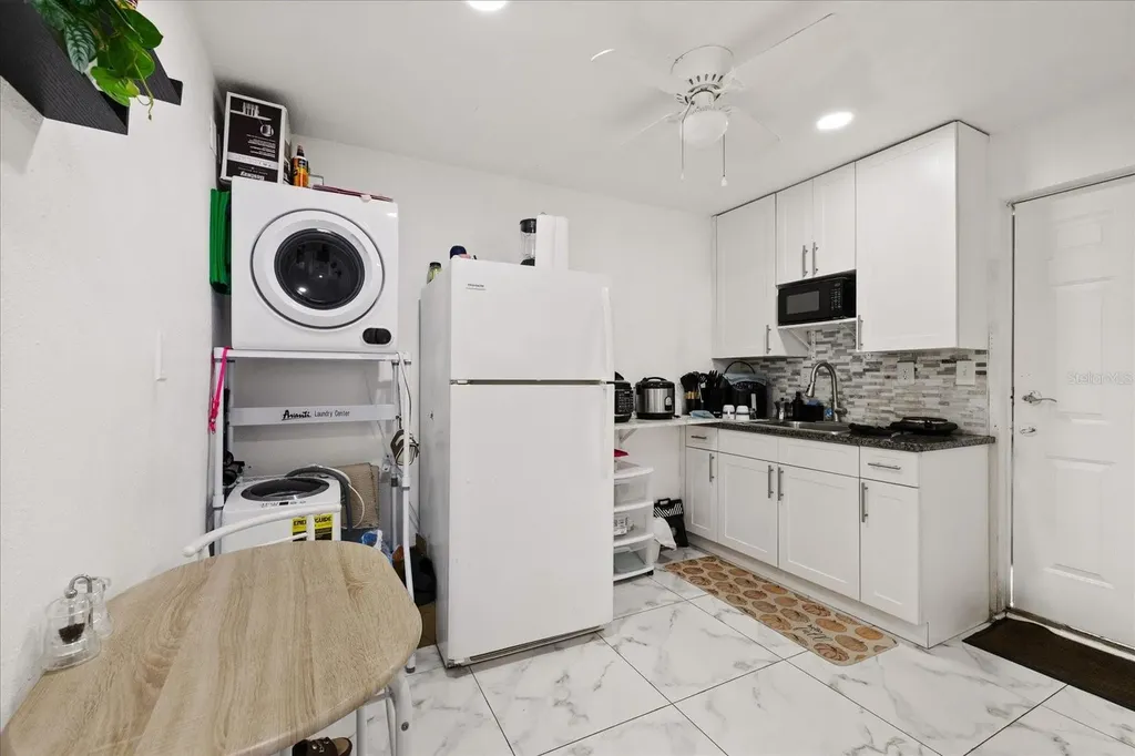 3322 W Kathleen Street Tampa FL 33607