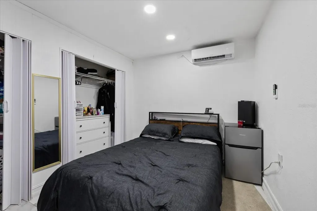 3322 W Kathleen Street Tampa FL 33607