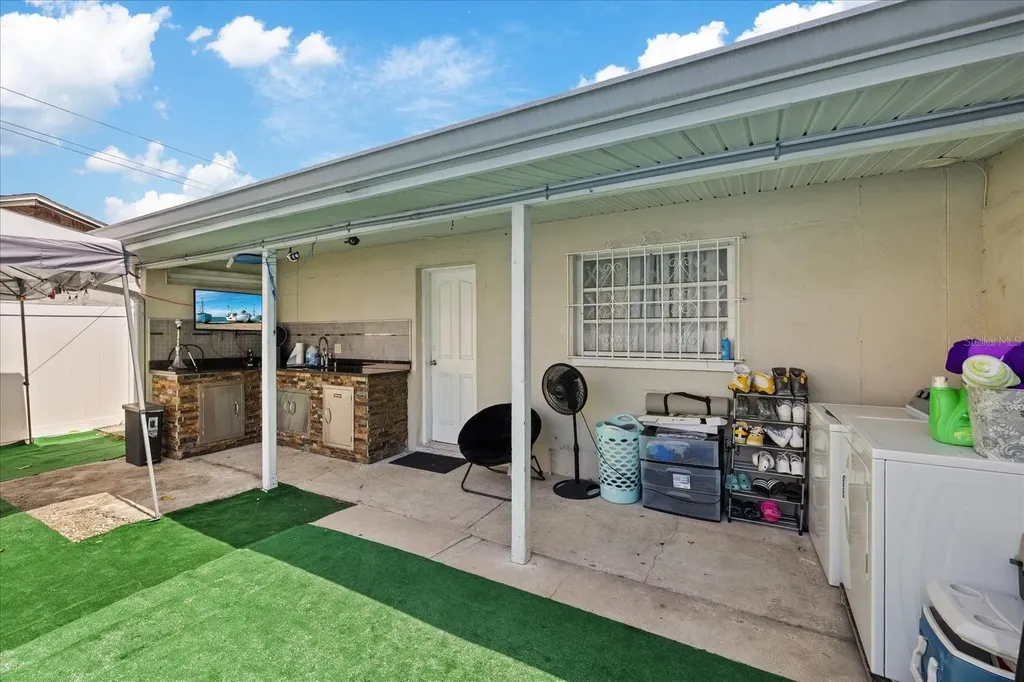 3322 W Kathleen Street Tampa FL 33607