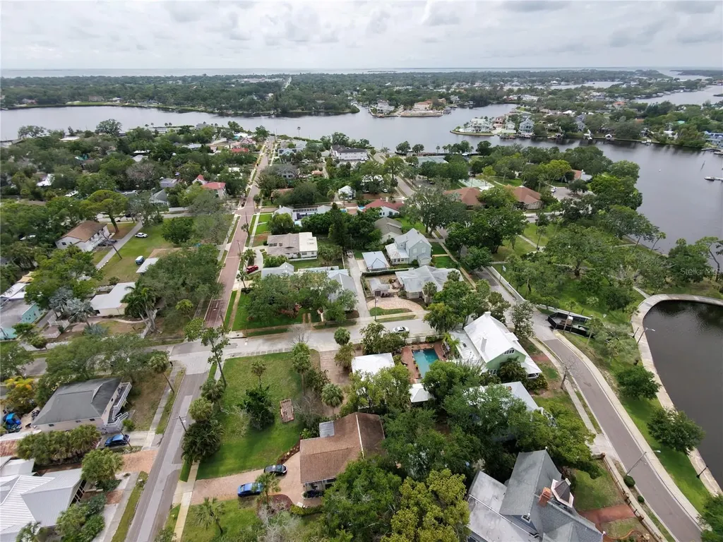0 W Lemon Street Tarpon Springs FL 34689