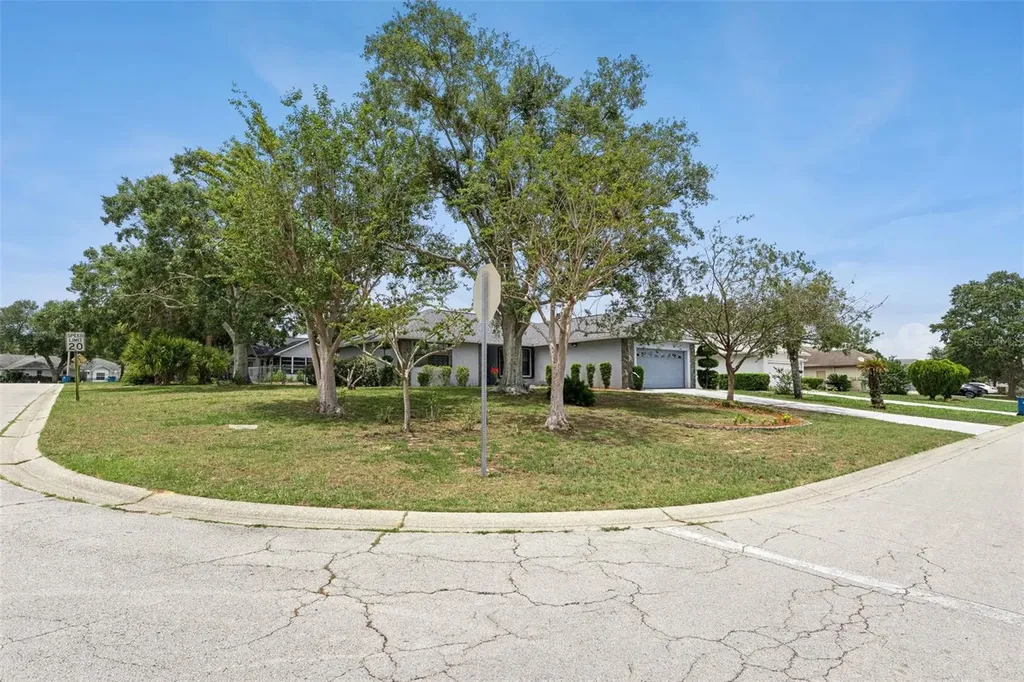 905 Devonshire Way Lake Wales FL 33853