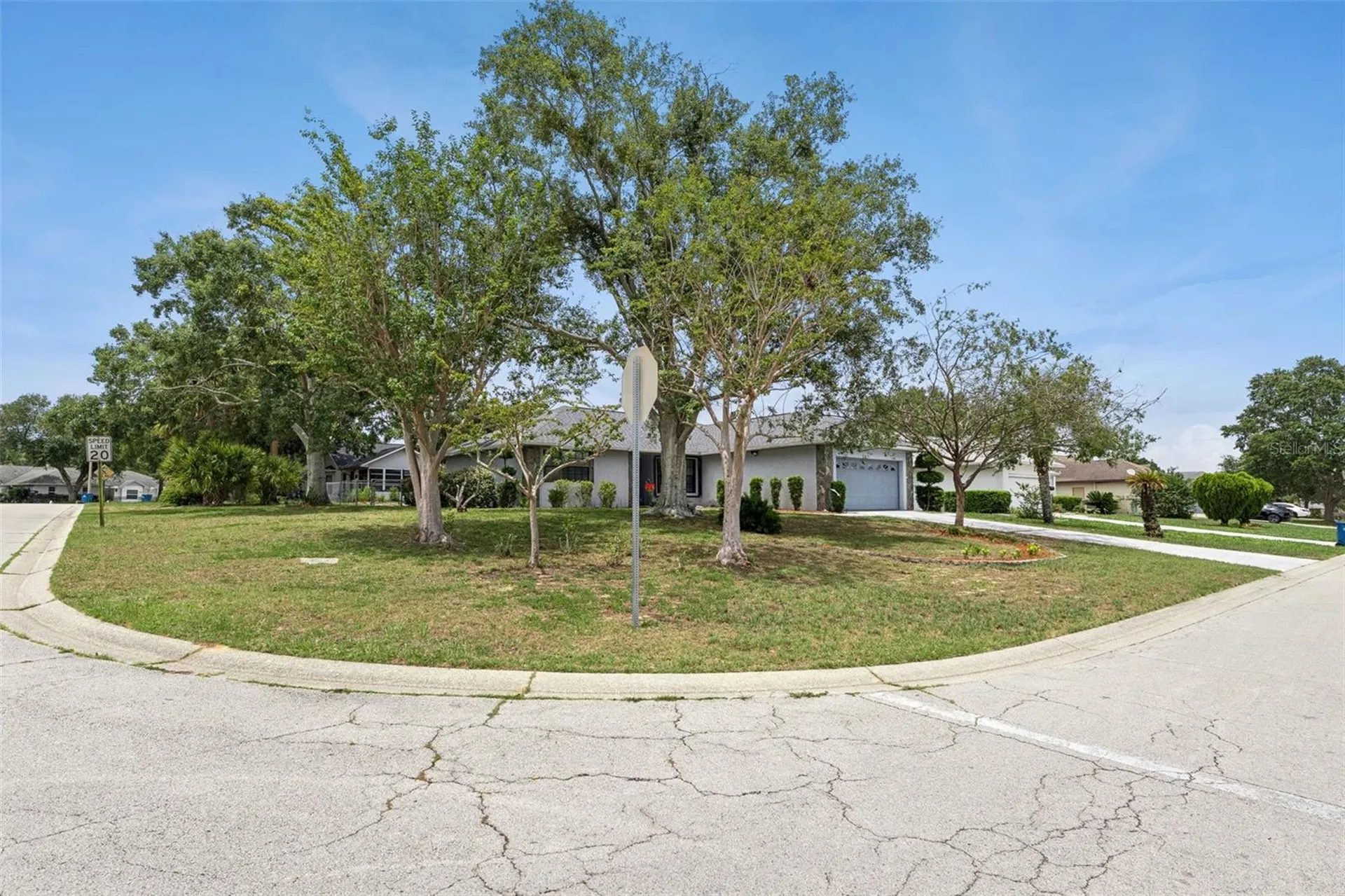 905 Devonshire Way Lake Wales FL 33853