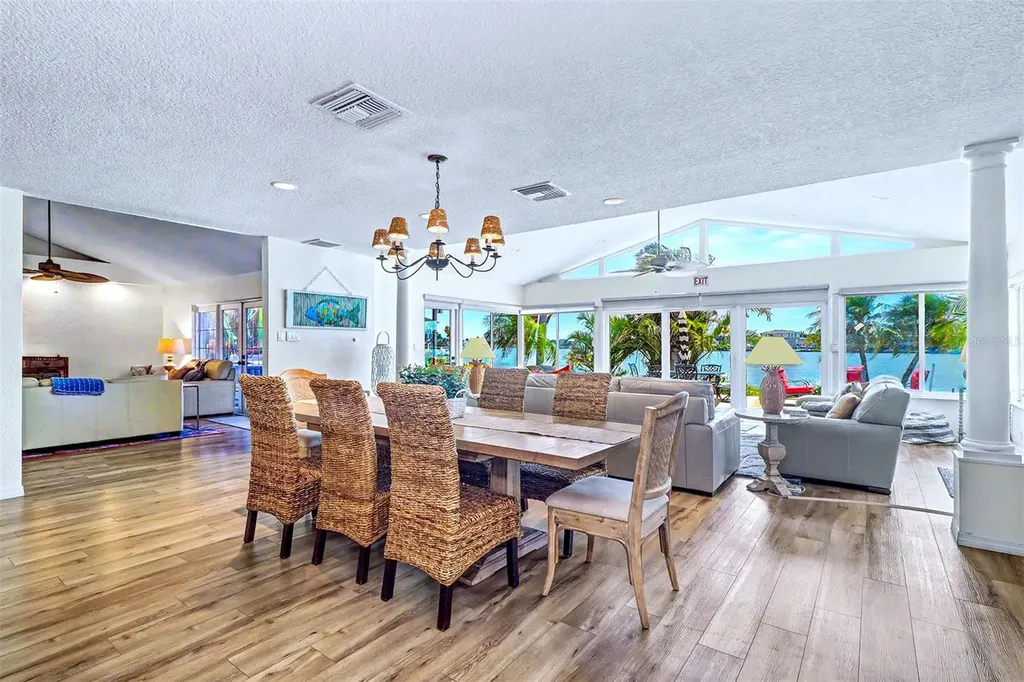495 Harbor Drive S Indian Rocks Beach FL 33785