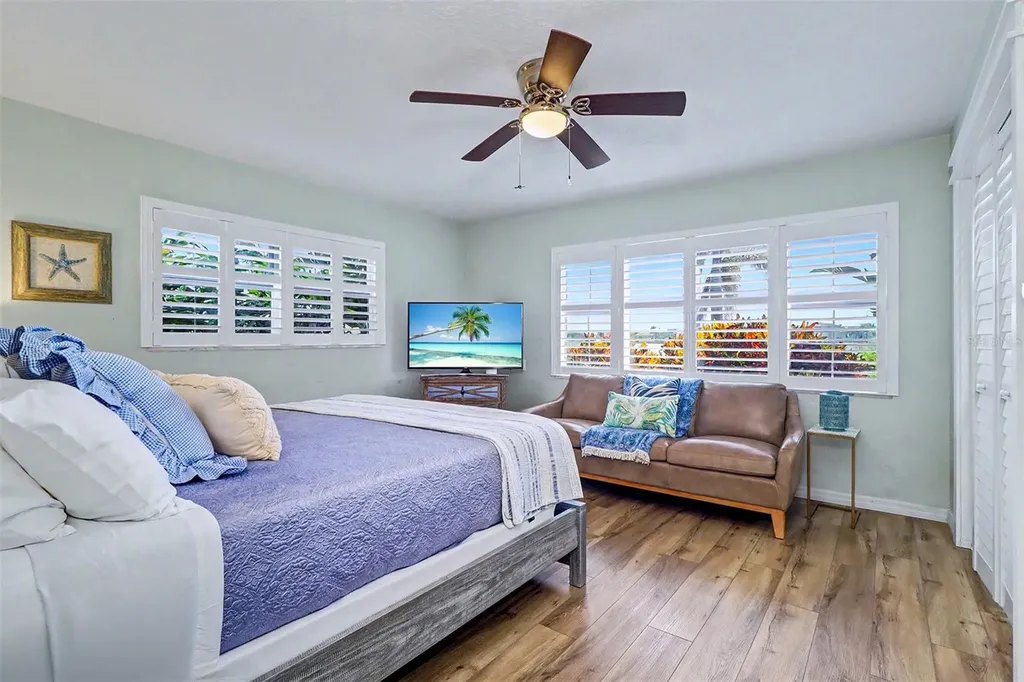 495 Harbor Drive S Indian Rocks Beach FL 33785