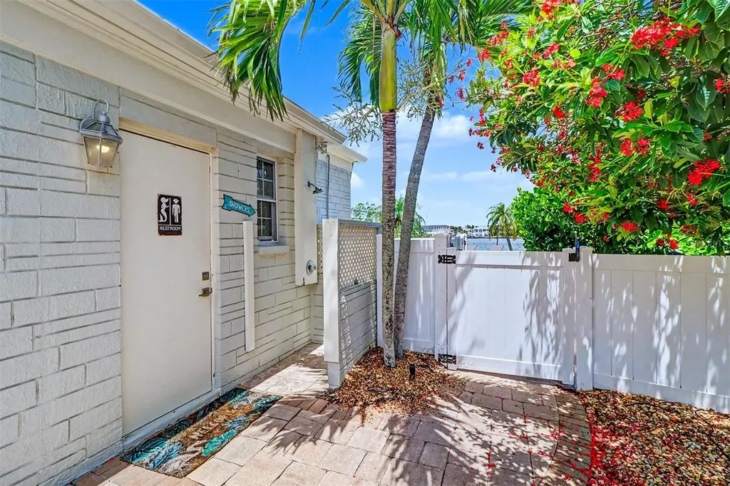 495 Harbor Drive S Indian Rocks Beach FL 33785