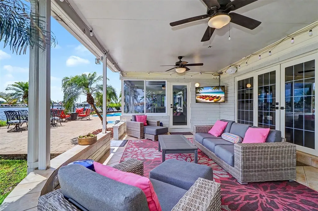 495 Harbor Drive S Indian Rocks Beach FL 33785
