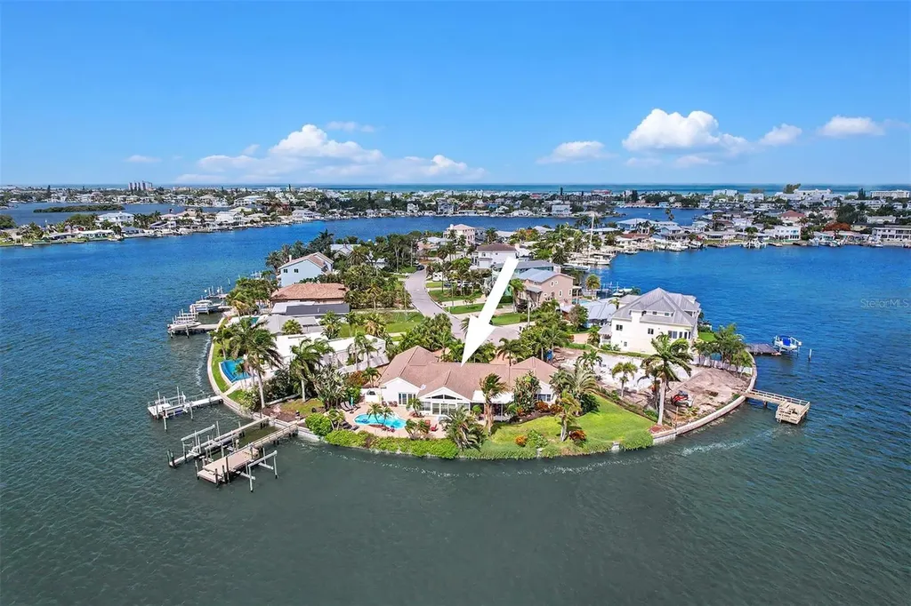 495 Harbor Drive S Indian Rocks Beach FL 33785