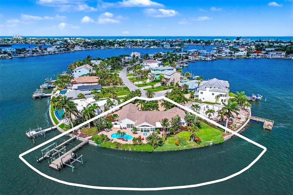 495 Harbor Drive S Indian Rocks Beach FL 33785