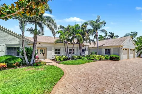 495 Harbor Drive S Indian Rocks Beach FL 33785