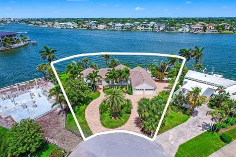 495 Harbor Drive S Indian Rocks Beach FL 33785