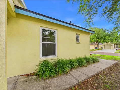 2472 Sagemont Drive Brandon FL 33511