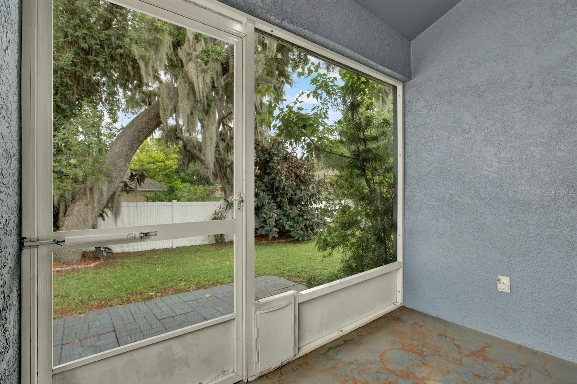 805 Straw Lake Drive Brandon FL 33510