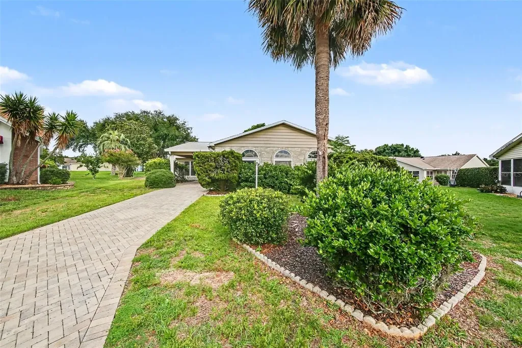 1204 Maria Court Lady Lake FL 32159