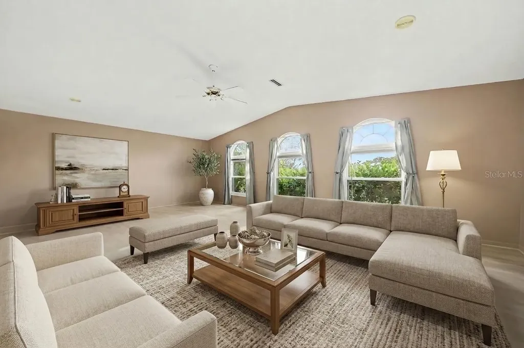 1204 Maria Court Lady Lake FL 32159