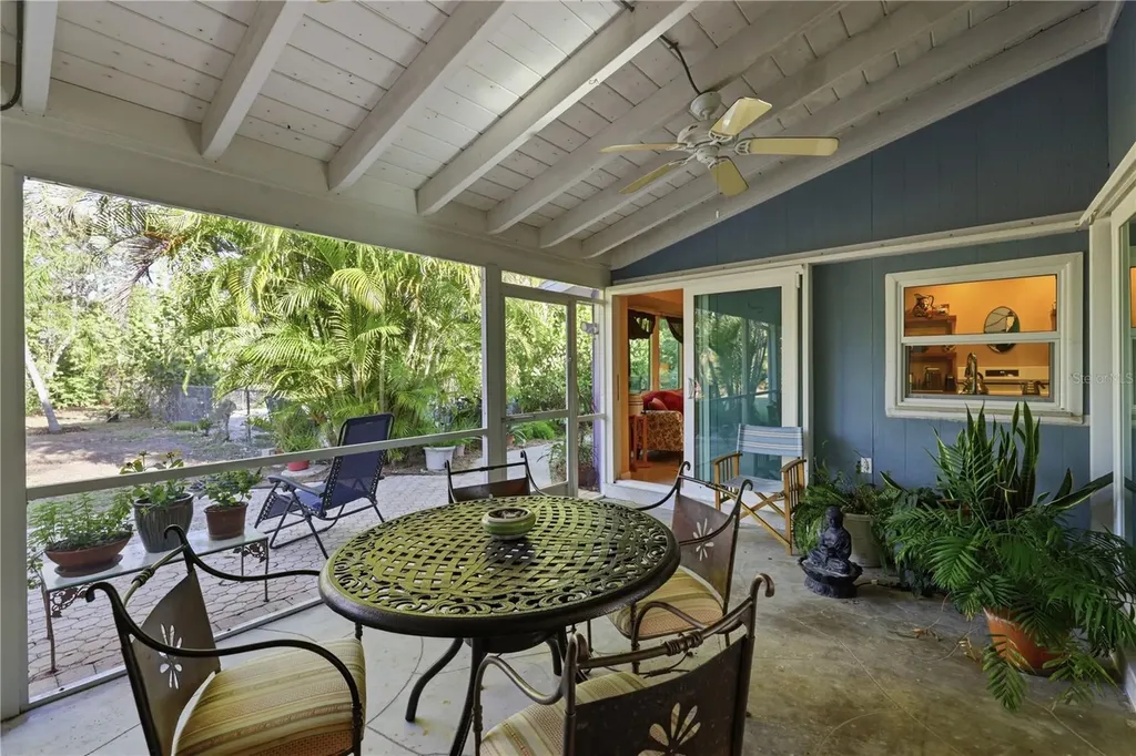 1620 Manor Road Englewood FL 34223