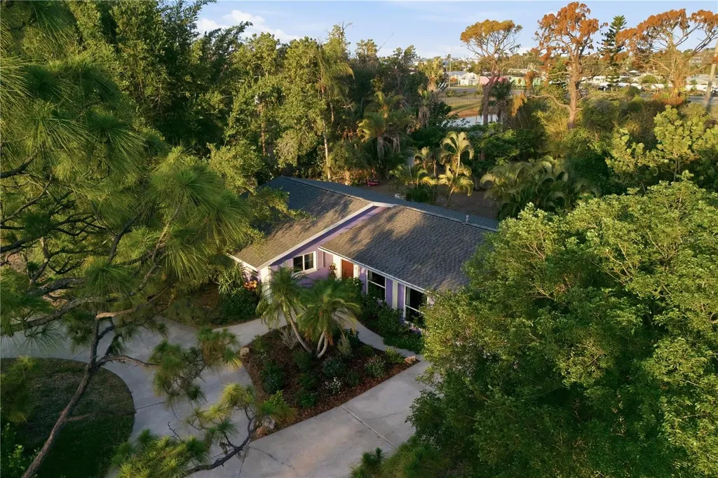 1620 Manor Road Englewood FL 34223