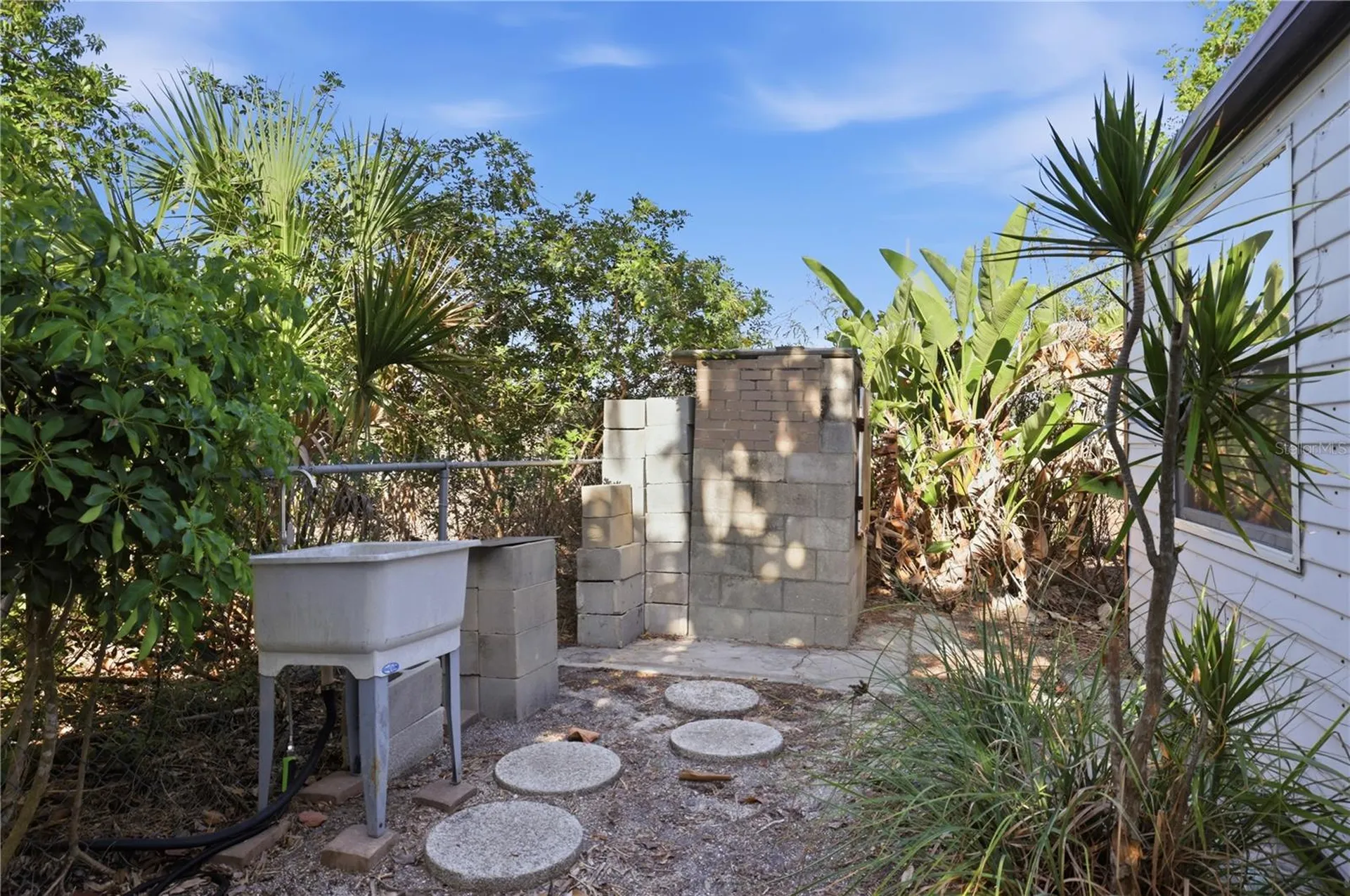 1620 Manor Road Englewood FL 34223