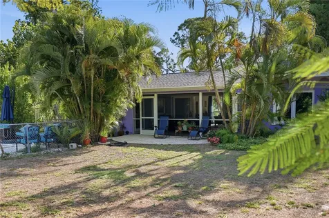 1620 Manor Road Englewood FL 34223