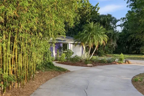1620 Manor Road Englewood FL 34223