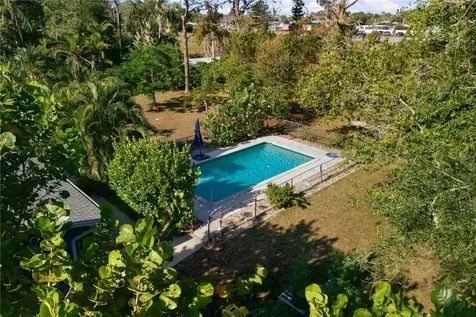 1620 Manor Road Englewood FL 34223