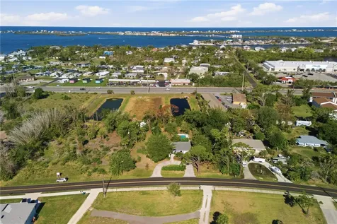 1620 Manor Road Englewood FL 34223