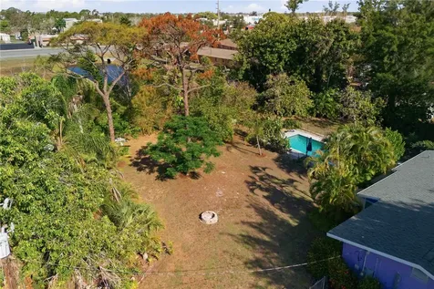 1620 Manor Road Englewood FL 34223