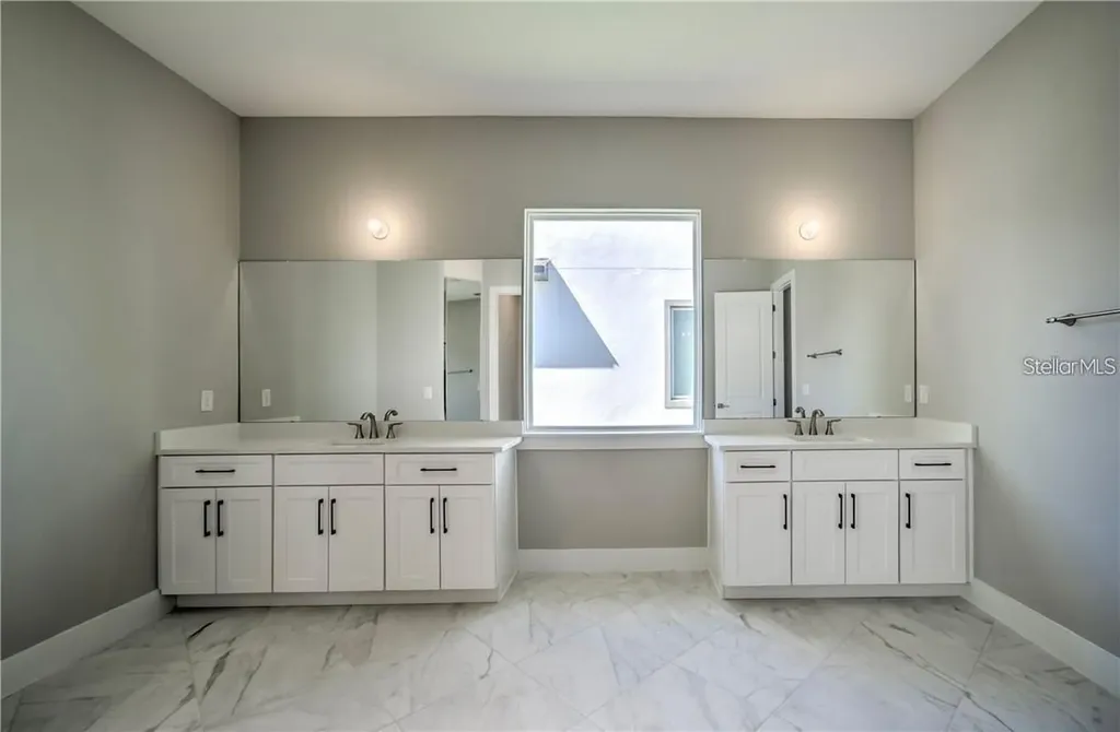 31808 Tortuga Shore Loop Wesley Chapel FL 33545