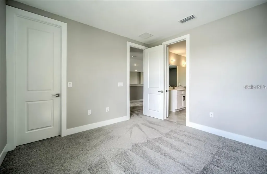 31808 Tortuga Shore Loop Wesley Chapel FL 33545