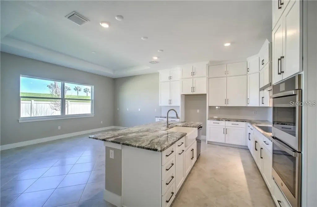 31808 Tortuga Shore Loop Wesley Chapel FL 33545