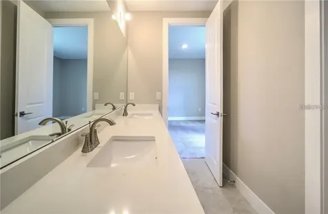 31808 Tortuga Shore Loop Wesley Chapel FL 33545