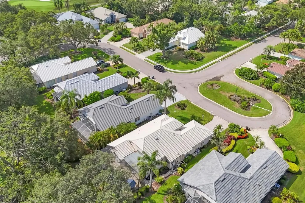 7916 Hampton Court University Park FL 34201